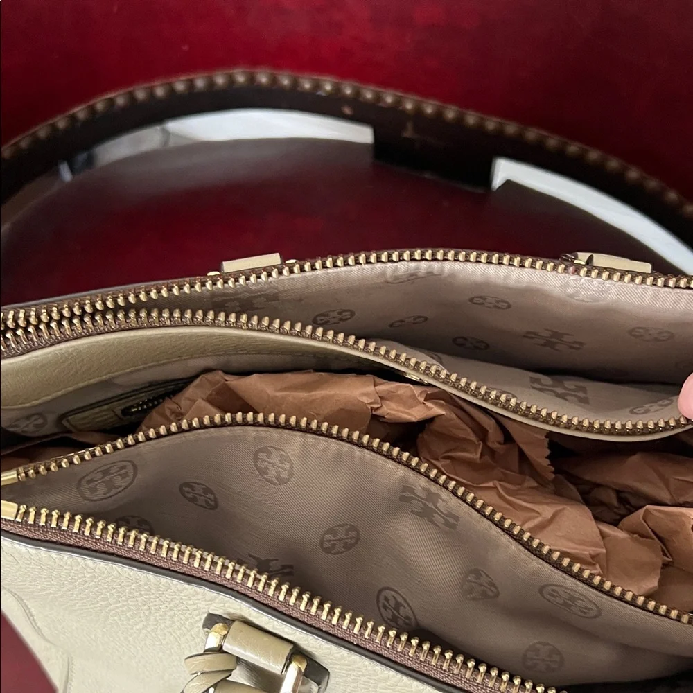 Tory Burch Pebbled Leather Satchel in Taupe with Gold Hardware EUC - Picture 7 of 10